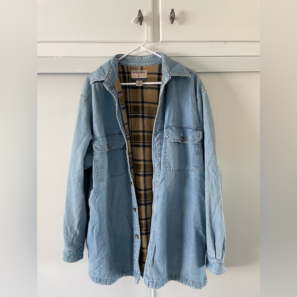 Vintage oversized jean jacket with plaid printed fleece inside